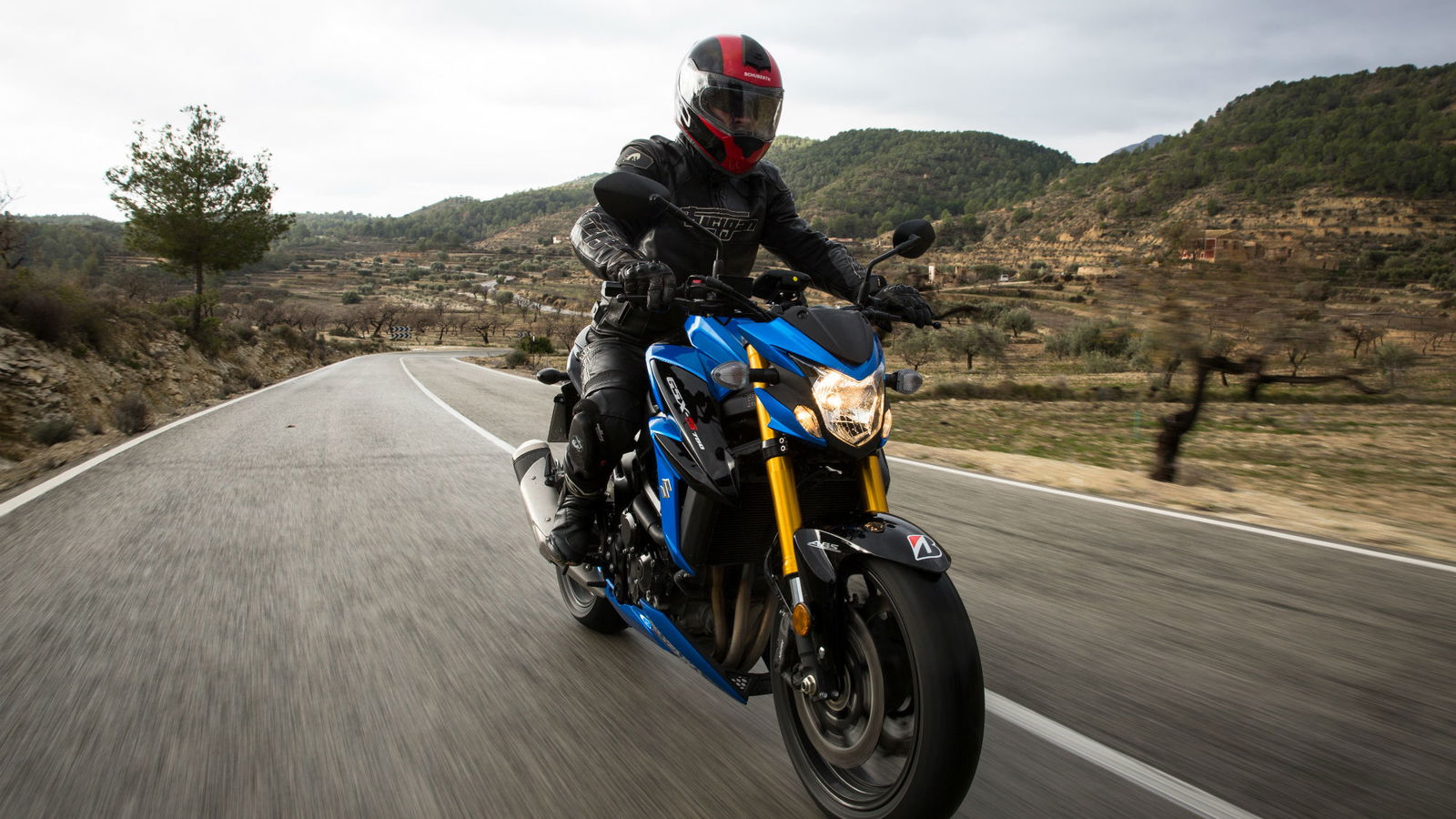 First ride: Suzuki GSX-S750 review